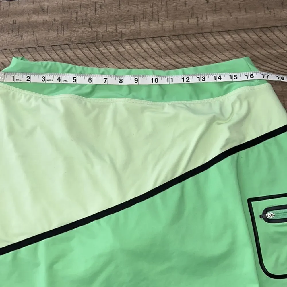 Title Nine Skort Zip Pocket for your stuff! 🏄🏻‍♀️ 🎾 🏖️ 🥾 Have fun 🤩